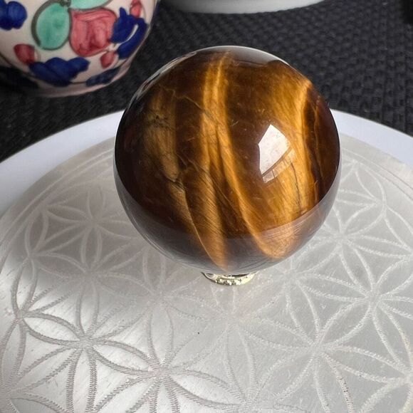 Tiger Eye Crystal Mini Sphere‎ - Picture 4 of 12